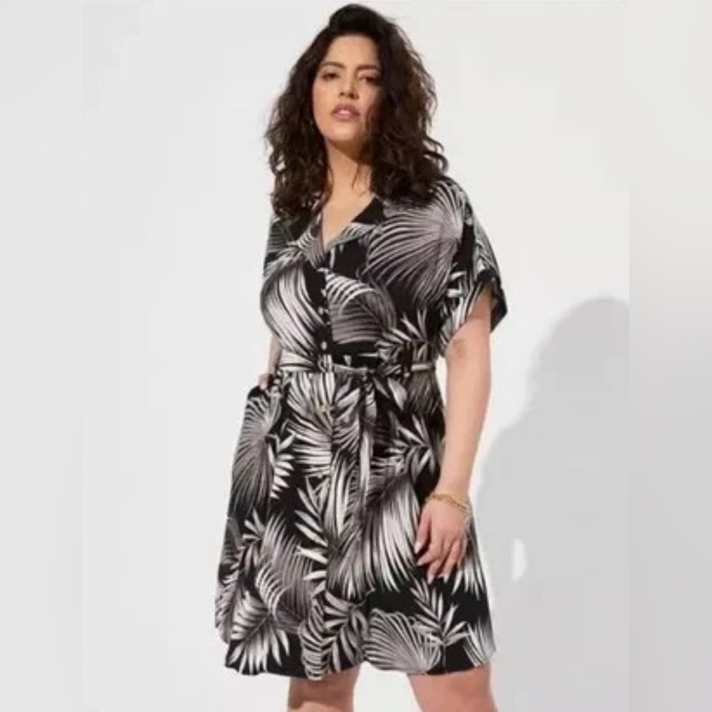 Torrid Black and White Palm Leaf Dress with V-Neck